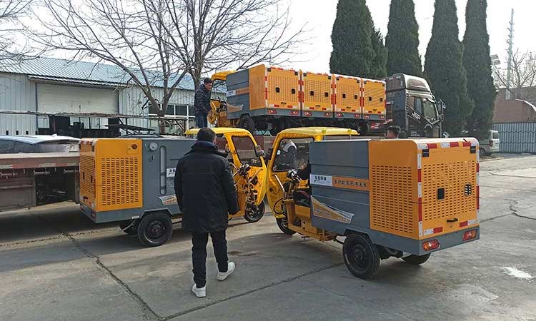 可上牌多功能高壓沖洗車(chē)裝車(chē)現(xiàn)場(chǎng)