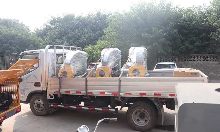 手推式樹(shù)葉收集器