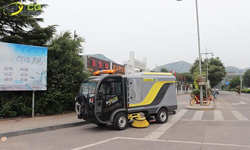 純電動小型洗掃車有什么優(yōu)勢？