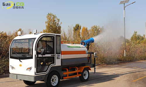 小型電動(dòng)灑水車(chē)解決小區(qū)戶外消毒防疫問(wèn)題