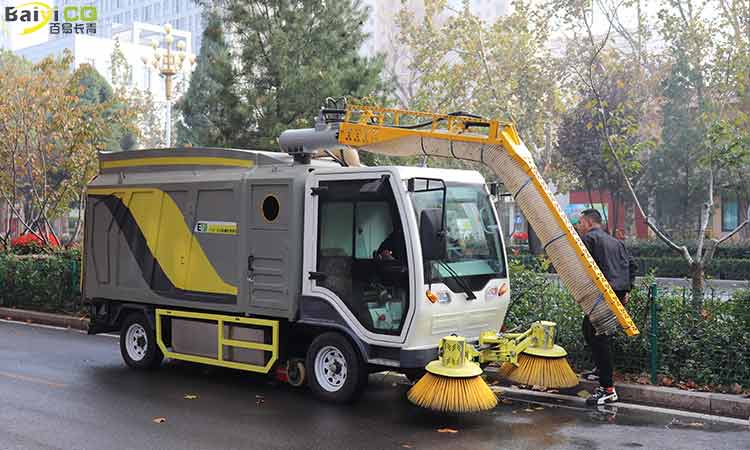 新型樹(shù)葉收集車