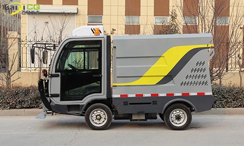 小型四輪高壓清洗車，道路清潔效果好城市顏值擔當