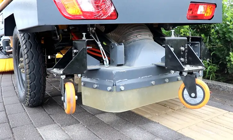 三輪樹(shù)葉收集車