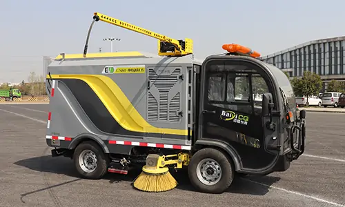 道路洗掃車，路面污漬清潔“專家”