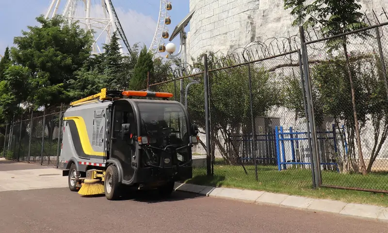 更新迭代再升級！小型純電動洗掃車功能更完善，系統(tǒng)更全面！