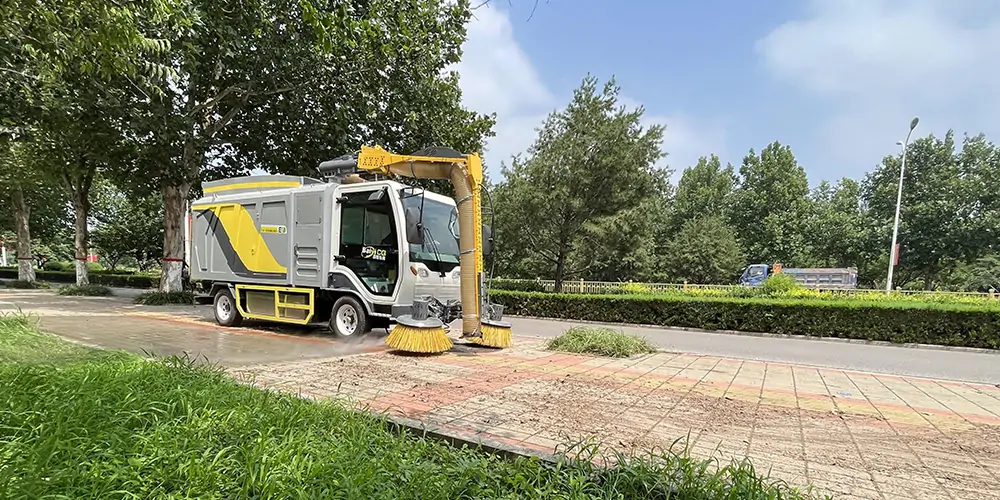 純電動樹葉收集車_多功能樹葉收集車_吸樹葉的機器_掃樹葉神器
內(nèi)容