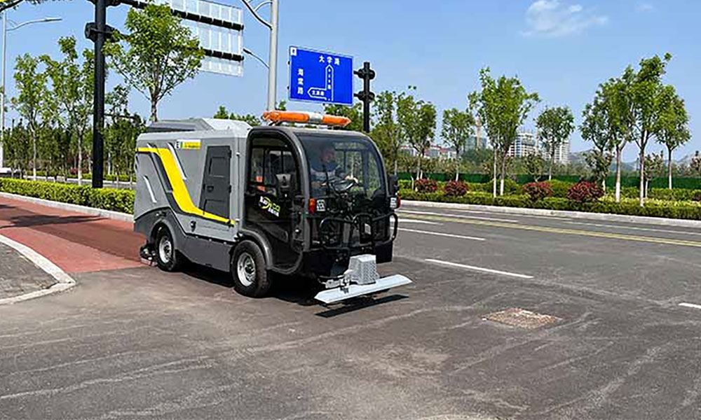 道路污染深度清潔車--深度清潔，多領(lǐng)域、多區(qū)域路面保潔、衛(wèi)生治理！