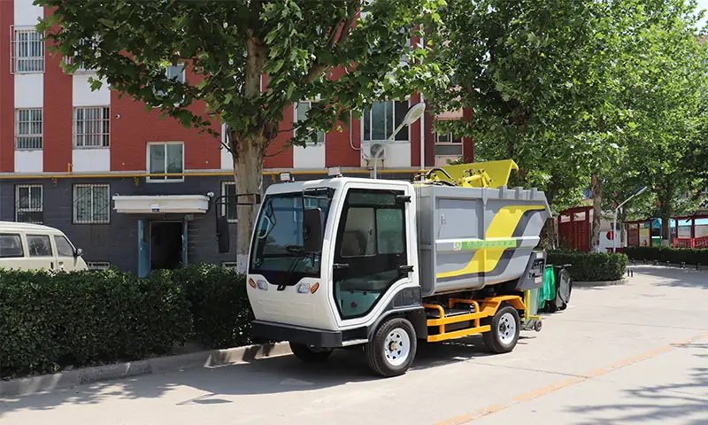 忘了汽油版本環(huán)衛(wèi)車吧！這款純電動后裝式垃圾清運車，可解決眾多垃圾轉(zhuǎn)運難題！