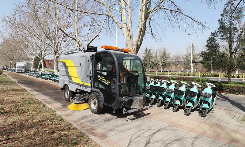 純電動，低噪音，零排放！洗、掃、沖三合一多功能純電動洗掃車的魅力到底在哪？