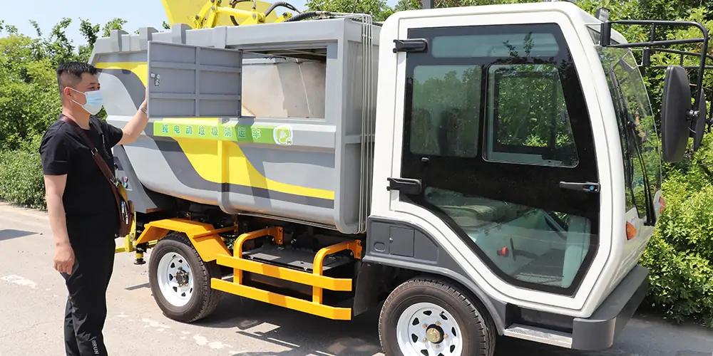后裝式垃圾清運(yùn)車_環(huán)衛(wèi)垃圾車_市政垃圾車_小型環(huán)衛(wèi)垃圾車