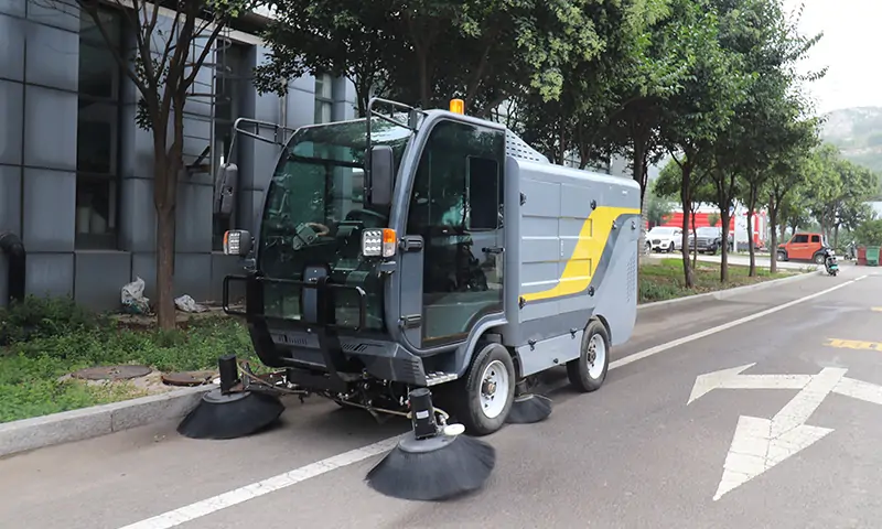 純電動(dòng)清掃車：未來(lái)道路清潔的綠色利器