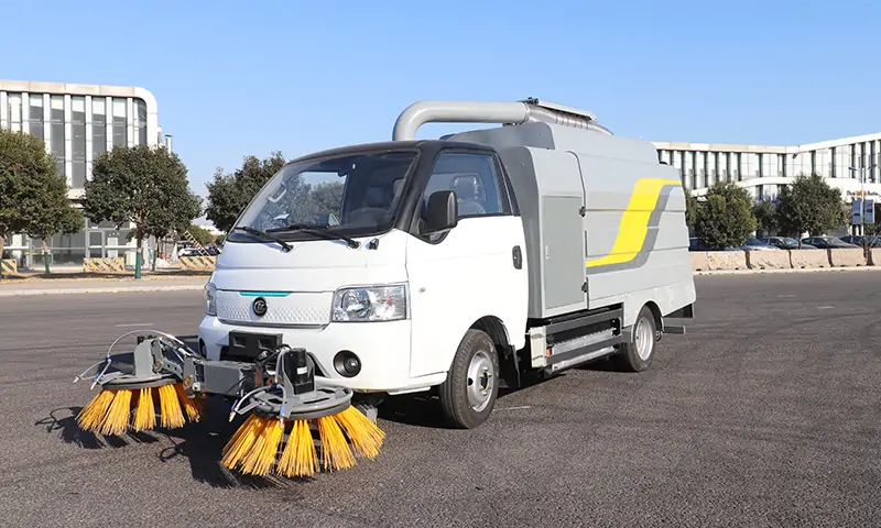 四輪樹葉收集車：解決落葉難題，引領環(huán)保革命