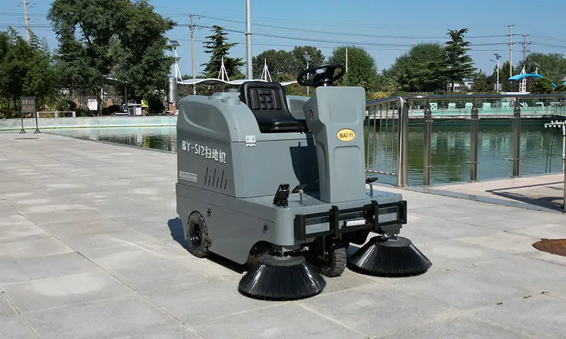 高效環(huán)保：純電動掃地機(jī)助力清潔新時代