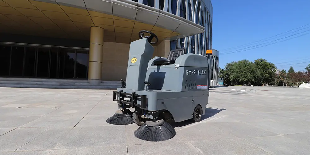清掃車 電動(dòng)掃地車 廠區(qū)掃地車 園區(qū)掃路車 景區(qū)清掃車