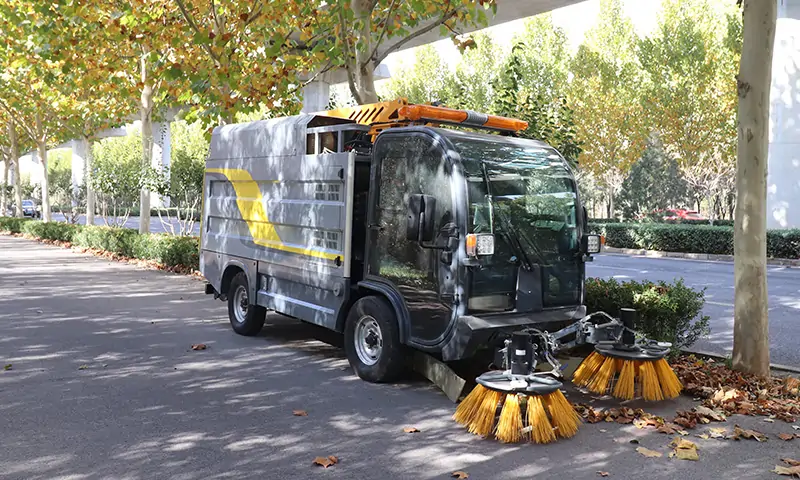 新能源樹葉收集車：高效、環(huán)保的環(huán)衛(wèi)新選擇