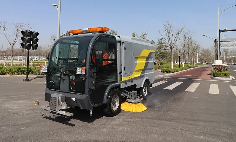 新能源純電動洗掃車助力市政衛(wèi)生建設(shè)，打造綠色清潔城市