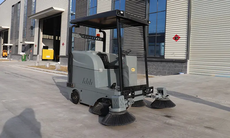 純電動掃地車——助力城市環(huán)境衛(wèi)生建設(shè)