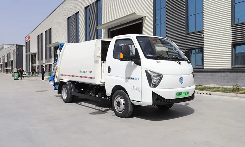 環(huán)衛(wèi)作業(yè)新革命：后裝式新能源垃圾清運車助力城市綠色升級