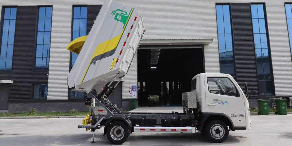 新能源后裝式垃圾車，純電動垃圾車，電動垃圾車，小型垃圾車